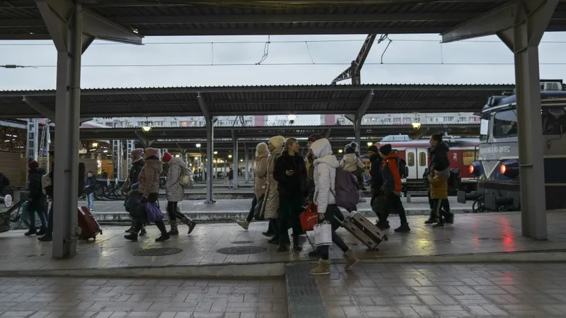 Pană de curent în Gara de Nord București după ce o linie de contact a căzut pe o locomotivă - Foto: Profimedia Images (imagine cu rol iluststrativ)
