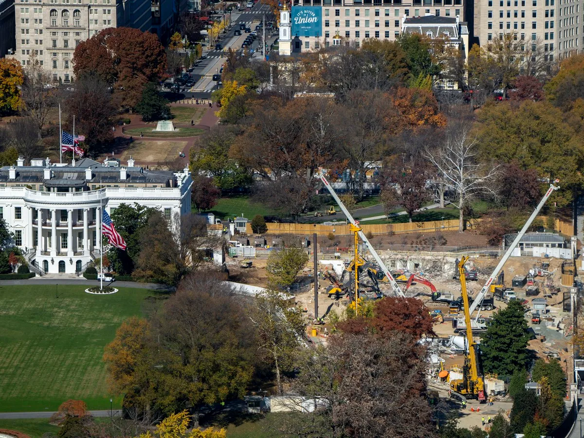 Trump construiește o mega-sală de bal la Casa Albă - Foto: Profimedia Images