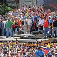 Guaidó este susținut de SUA, Canada, o mare parte din UE, și 12 stat sud-americane