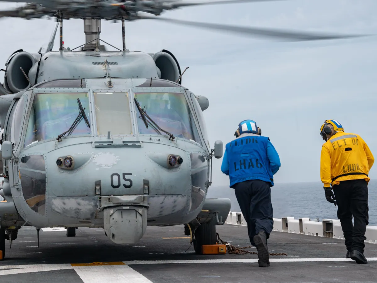 SUA amenință că vor captura Groenlanda, dar înarmează Danemarca cu rachete Hellfire pentru elicoptere