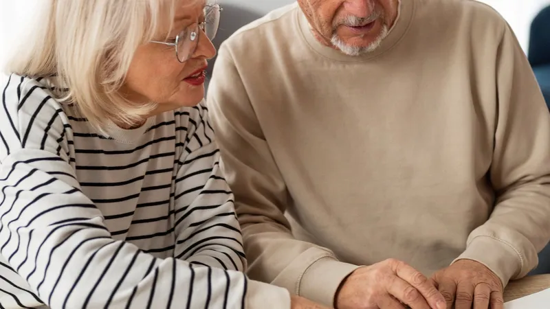 Cum poate fi obligat guvernul să dea pensie indexată? Pensionarii primesc și creșterile din ianurie - Foto. Freepik