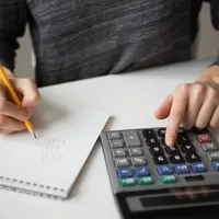 Alertă majoră. Ordonanţa Trenuleţ va produce falimente va duce firmele în economia neagră - Foto: Freepik/ katemangostar