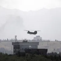 Americanii evacuează în grabă Ambasada SUA din Kabul. Captură video