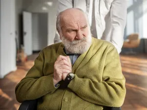 Cu ce pensie rămâi după ce plătești impozit și CASS? Pierzi și 700 lei. Care e formula de calcul? Foto: Freepik (fotografie cu caracter ilustrativ)