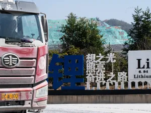 China declanșează războiul minereurilor pentru mașini electrice. Închide o mină, prețurile bubuie - Foto: japantimes.co.jp