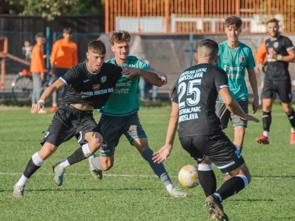 În ce hal a ajuns fotbalul ieșean - Se joacă derby între USV și Miroslava