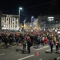 Zero COVID. Sute de persoane au protestat cerând reguli mai stricte de combatere a pandemiei. Foto TVR