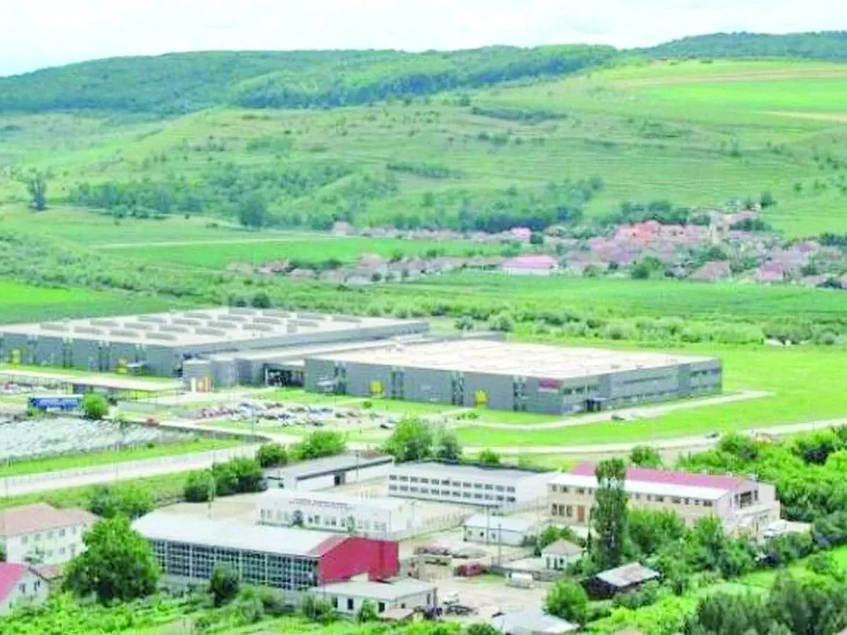 Fabrica de Prelucrare a Concentratelor de Uraniu din Feldioara, de lângă Braşov - Foto: brasovenii.ro