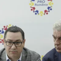 Mihai Tudose îl atacă pe fostul coleg din Pro România, Victor Ponta// Foto: INQUAM Photos/Octav Ganea