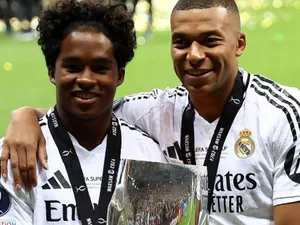 Surpriză de proporții! Real Madrid și-a găsit atacant și i-a pus contractul pe masă