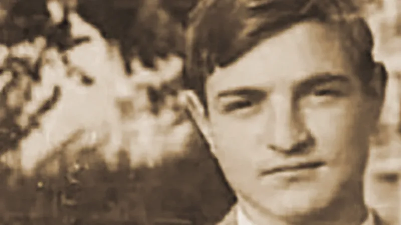 O fotografie a lui George Soros din tinerețe, după ce a părăsit Ungaria pentru Marea Britanie și SUA - Foto: Hetek.hu