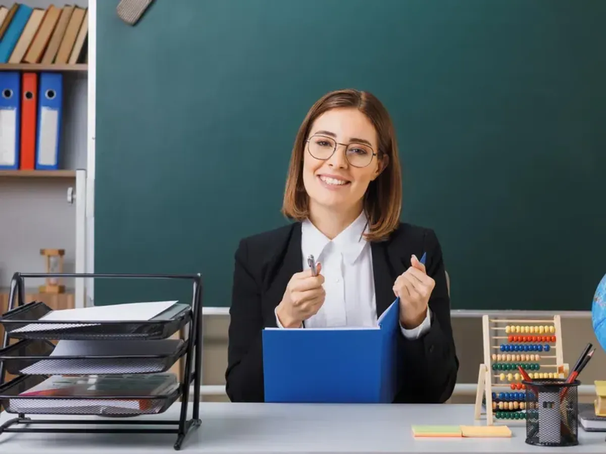Prima didactică a fost plătită. Ce își pot cumpăra profesorii și care sunt regulile