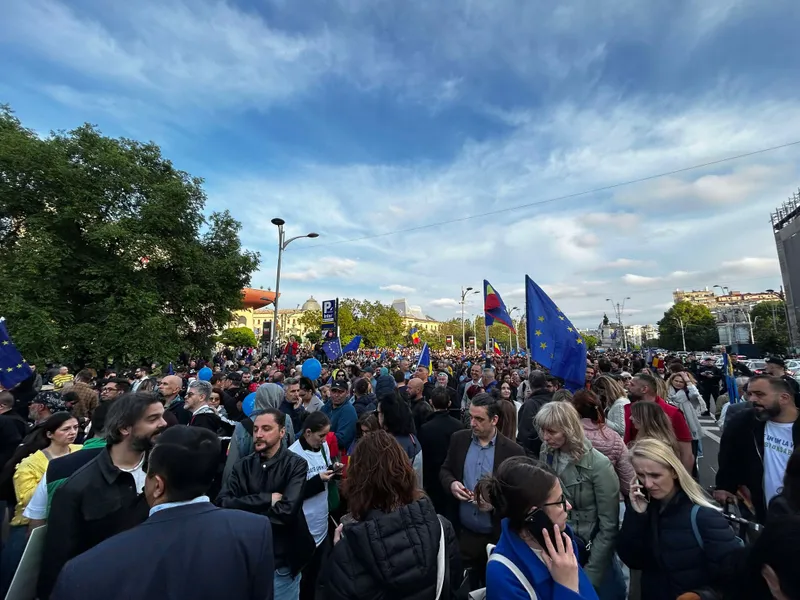 Marșuri pro-europene în Iași, Cluj, Timișoara, Arad și Botoșani. „România vrea în Europa” - FOTO: Newsweek (imagine cu rol ilustrativ)