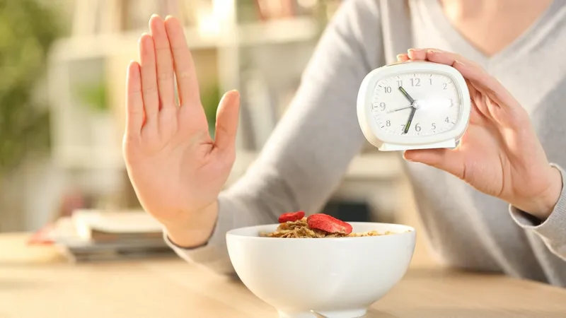 Postul intermitent, risc de cancer de colon. Ce să nu mănânci dacă urmezi acest stil alimentar - Foto: Profimediaimages.ro (Imagine cu rol ilustrativ)