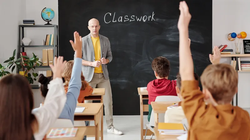 Elevi în clasă (imagine cu rol ilustrativ) - Foto: Pexels / Max Fischer