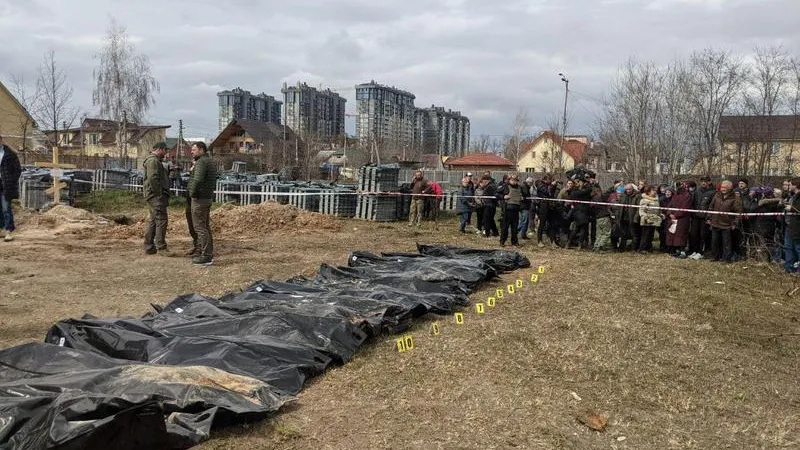Soldații ruși au ucis cu sânge rece mii de civili în Ucraina/ FOTO: Twitter