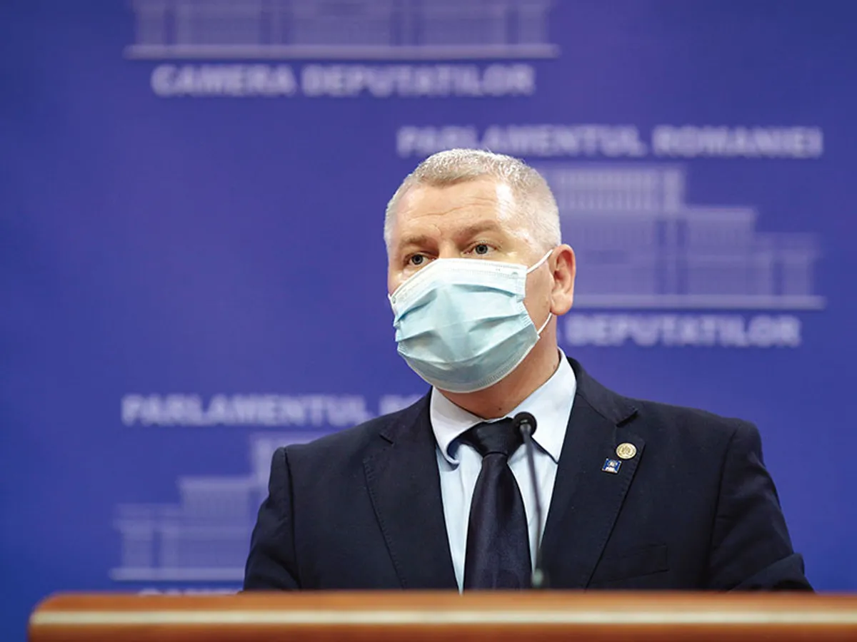 NAȘI Modificările la Legea minelor au fost propuse de deputatul PNL Florin Roman (foto) și supervizate de Nicolae Turdean, șeful ANRM - Foto: INQUAM PHOTOS/ George Călin