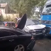 Un TIR-ist român a făcut prăpăd pe o stradă din Italia - Foto: YouTube/ Corriere Romagna Backup