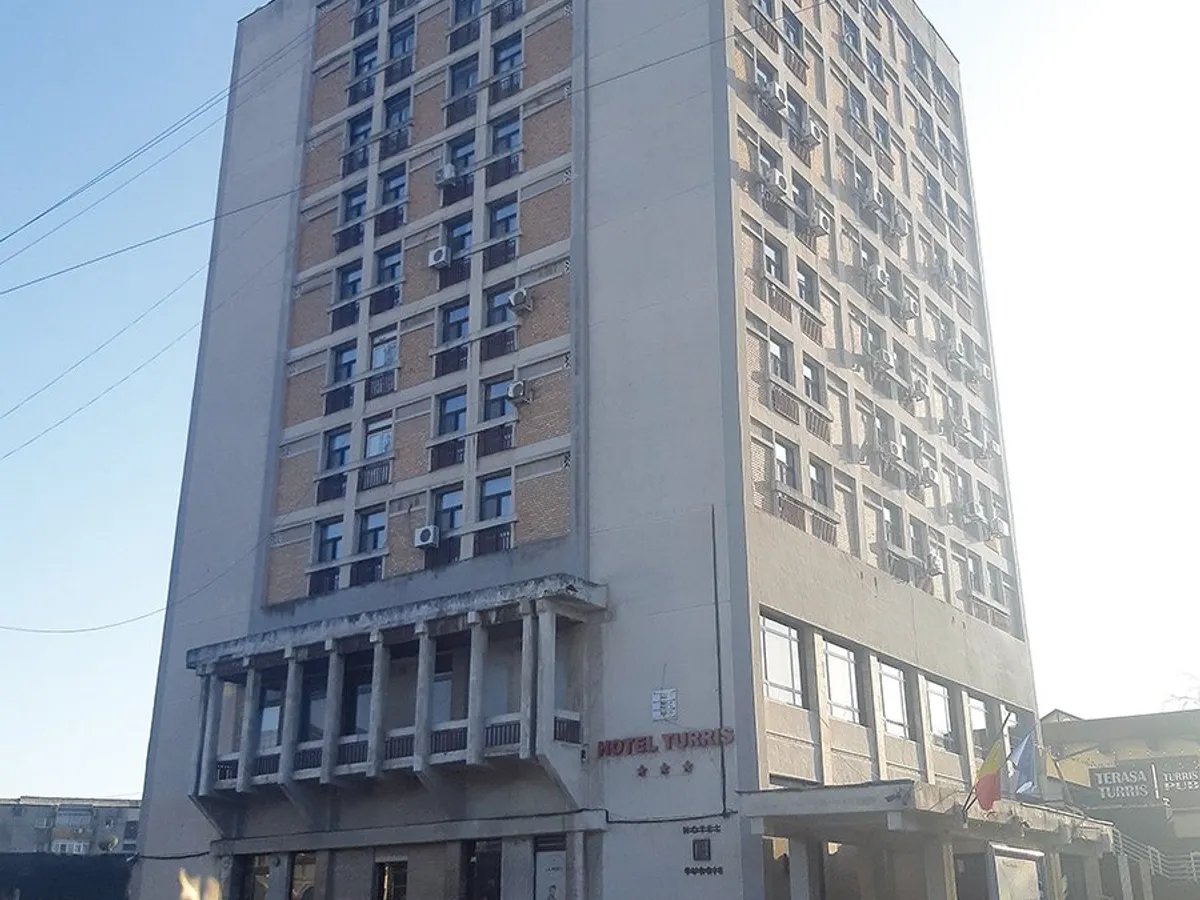 Hotelul Turris al  familiei Dragnea