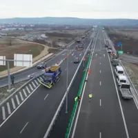 Primul tronson al autostrăzii A1 Sibiu - Pitești se deschide astăzi, cu 6 luni mai devreme - FOTO: Captura Youtube