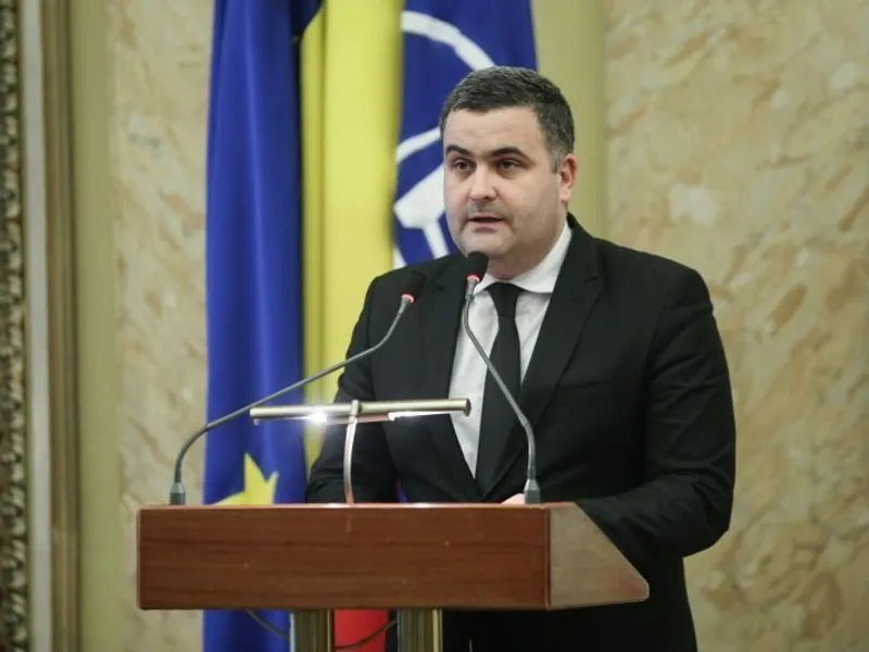 Gabriel Leș apără poziția PSD. Nu spune nimic de problemele numirii unui nou șef al Armatei. Foto Inquam Photos/George Călin