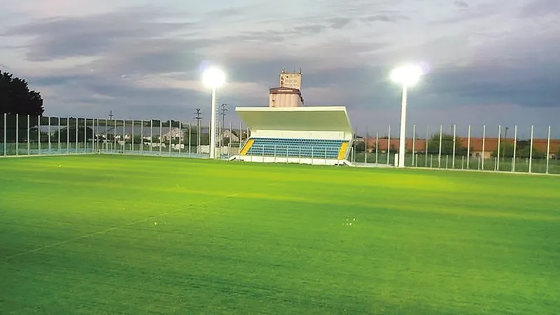 Stadionul construit din fonduri publice