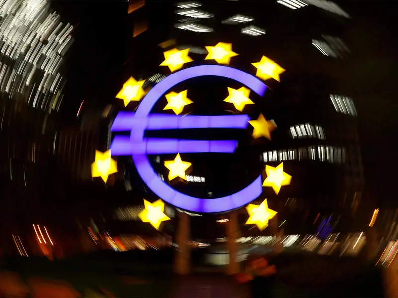 Comisia Europeană a revizuit în jos prognozele de creşterea economică pentru „Zona Euro” în 2022. / Foto: economictimes.indiatimes.com