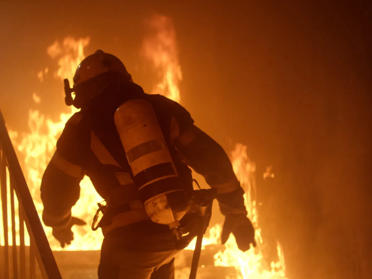 Tragedie în noaptea Învierii. Un tânăr de 19 ani a murit după ce casa în care se afla a luat foc - Foto: Arhiva (imagine cu rol ilustrativ)
