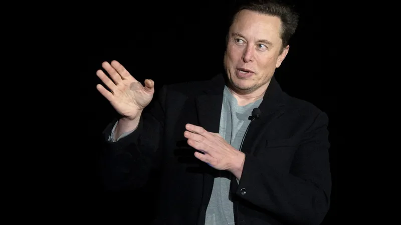 Calculul lui Elon Musk pentru 100% energie curată: 10 trilioane $, 10% din PIB-ul global în 2022. - Foto: Profimedia Images