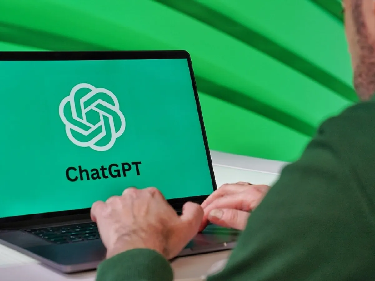 ChatGPT pe laptop - Foto: Pexels (cu rol ilustrativ)