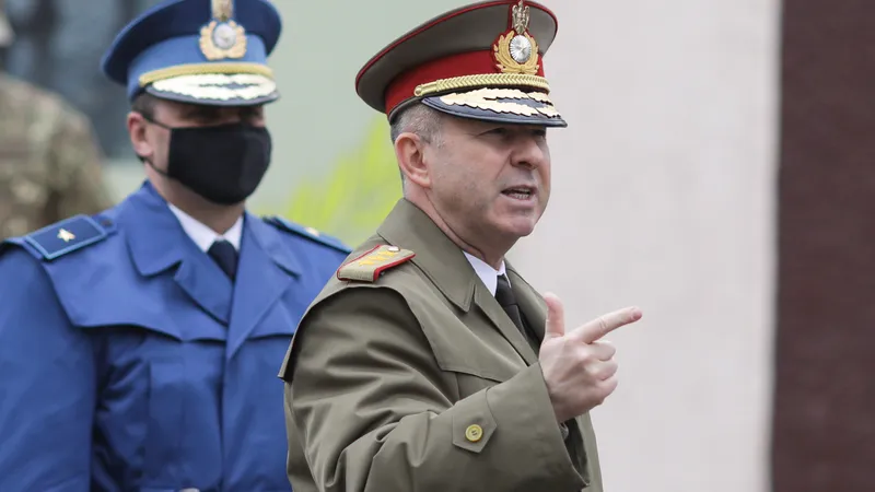 Cătălin Zisu, percheziționat de DNA pentru fraudă: 2 case de 700 mp din solda de 15.000lie/lună - Foto: INQUAM PHOTOS / Octav Ganea