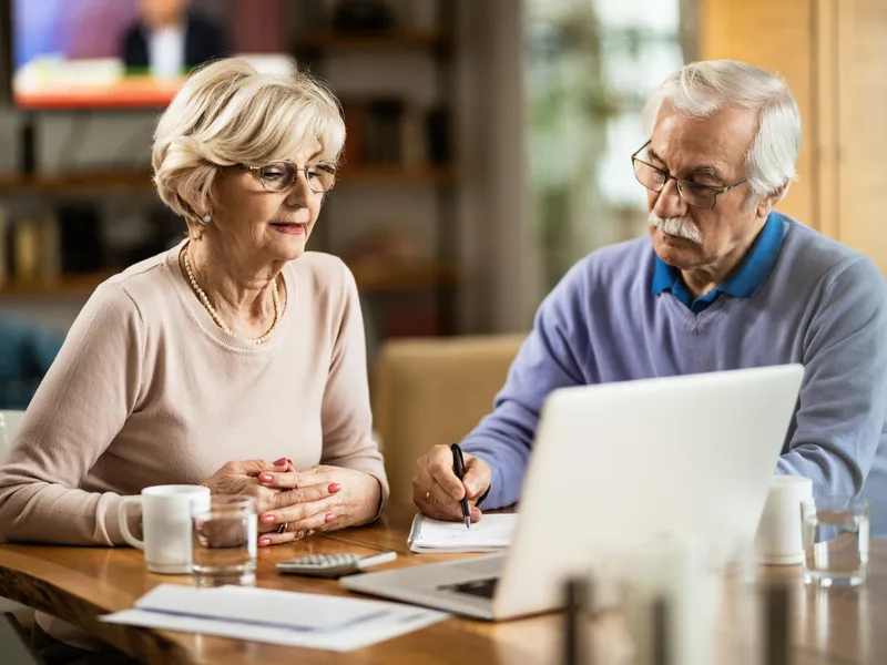 Foto: Pensionari care află care categorii trebuie să plătească CASS de două ori din septembrie Sursa: Freepik