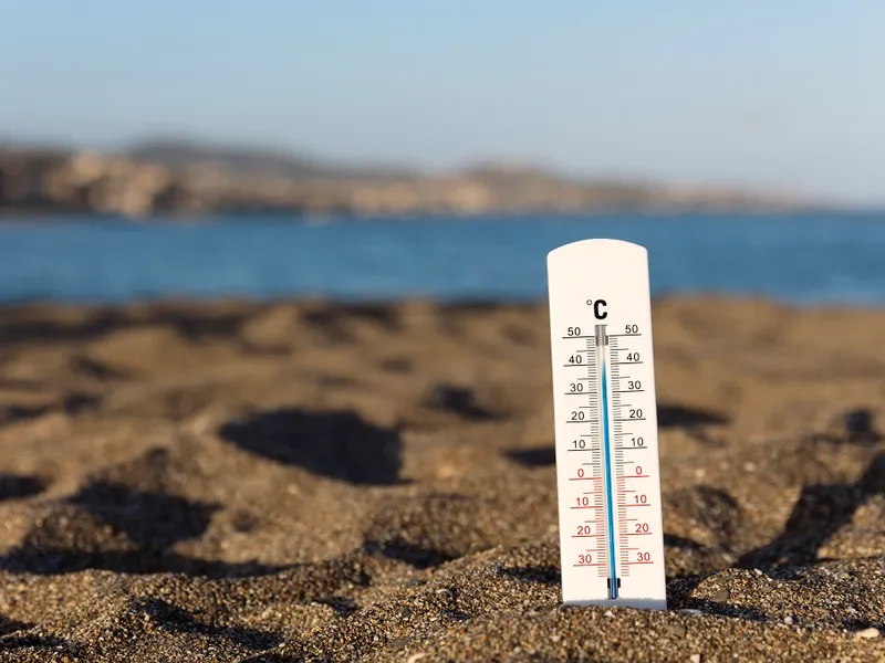 METEO Au fost extinse alertele de caniculă. Cod Roșu până luni, cu temperaturi de peste 40 grade - Foto: Freepik (rol ilustrativ)