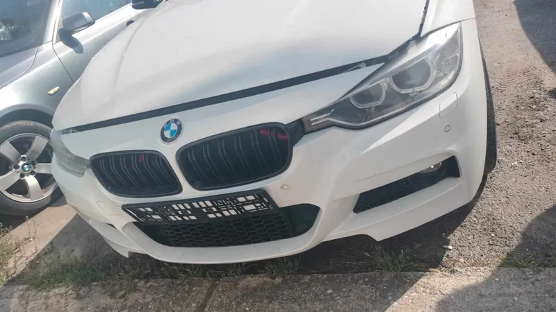 Ce au descoperit polițiștii în mașina unui șofer de BMW. Acesta a încercat să fugă - Foto: Politia de frontiera
