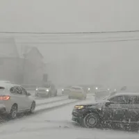 Valea Prahovei, „îngropată” în zăpadă! Ninge viscolit și drumul e acoperit, -20 grade resimțite - Foto: InfoTrafic/ Alexandru Vlad/ Facebook