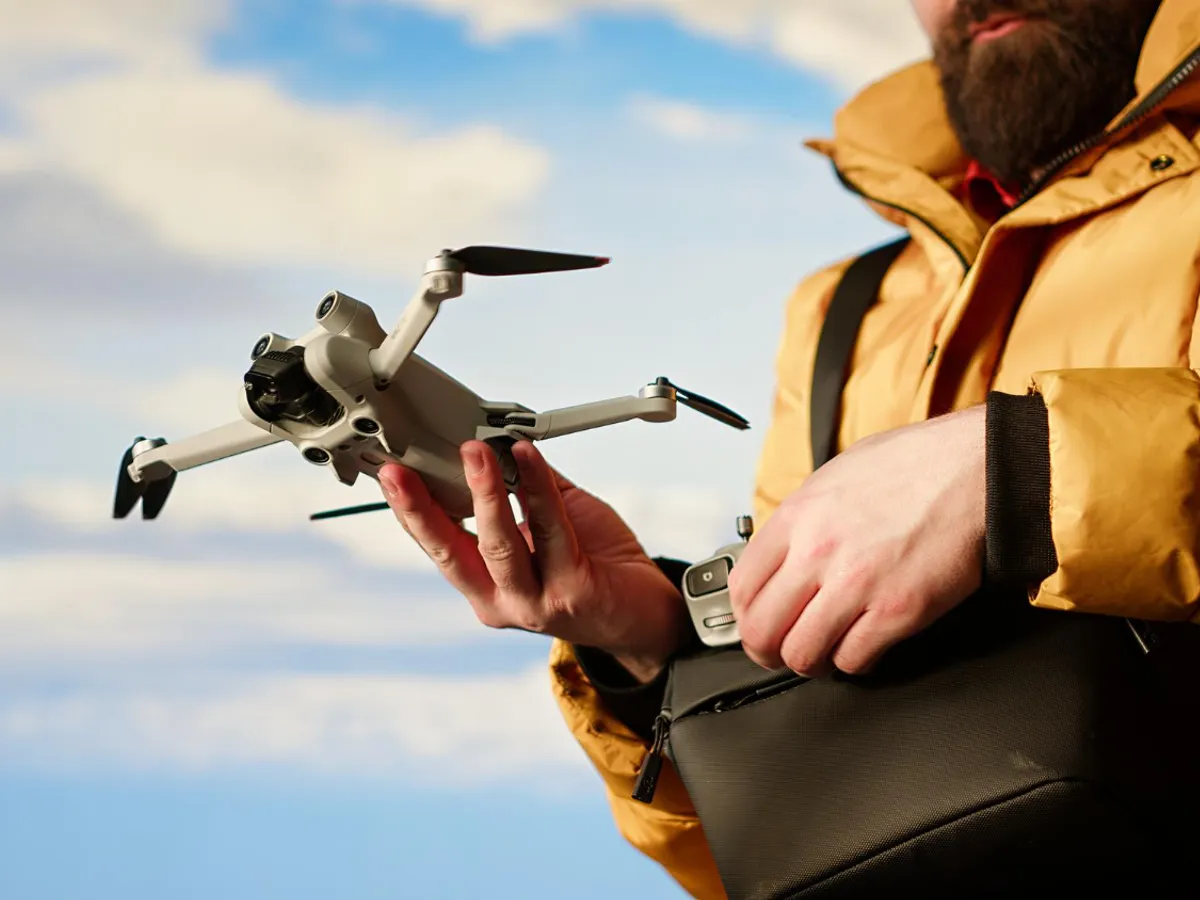 Fragmente de dronă descoperite în Tulcea: încărcătura explozivă a fost detonată controlat