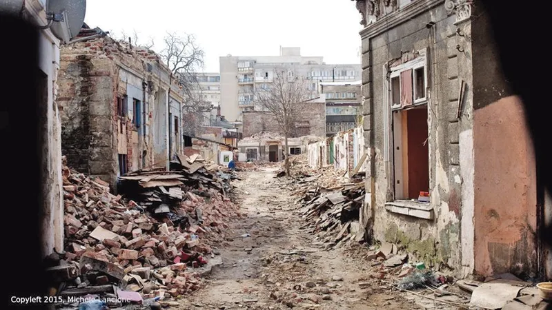 Evacuarea din strada Vulturilor, din 2014, a fost una dintre cele mai dramatice din ultimii ani: peste 100 de oameni au stat în stradă mai bine de un an