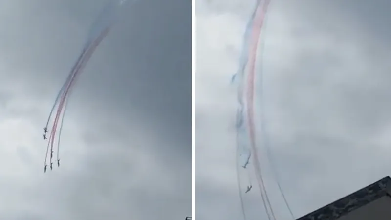 Momentul în care două avioane militare franceze s-au ciocnit în aer. Piloții s-au catapultat - Foto: Profimedia images
