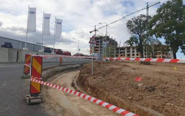 Pasajul Ciurel s-a construit, acum se demolează/FOTO: g4media.ro