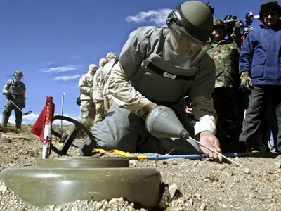 Landmines kill dozens of civilians every day - illustrative image Foto: profimediaimages.ro