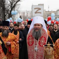 Simbolurile de război marchează sărbătorile pascale din Rusia. Patriarhul Kiril defilează mândru/FOTO: TheMoscow Times
