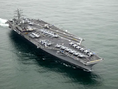 Portavionului SUA Nimitz cu temutele avioane F-18, în marș spre Orientul Mijlociu să ajute Israelul- Foto: United States Navy