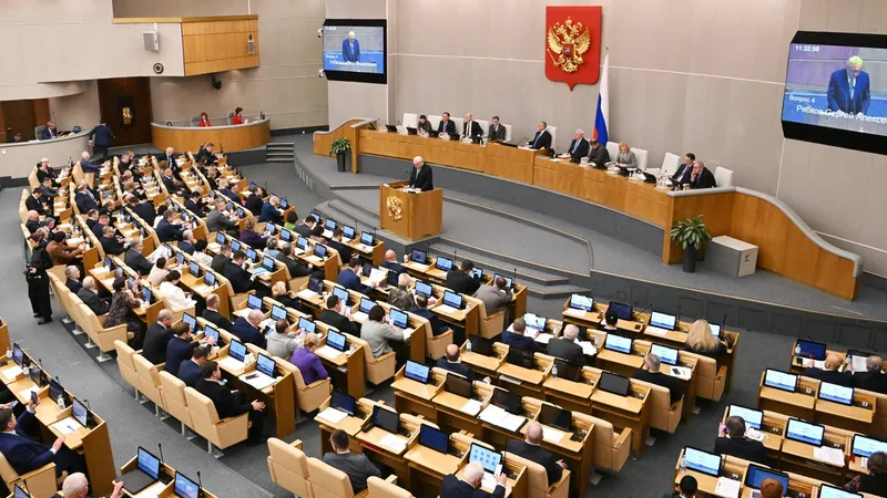 Parlamentul rus a votat pentru retragerea din tratatul nuclear cheie cu SUA după discursul lui Putin - FOTO: Profimedia Images