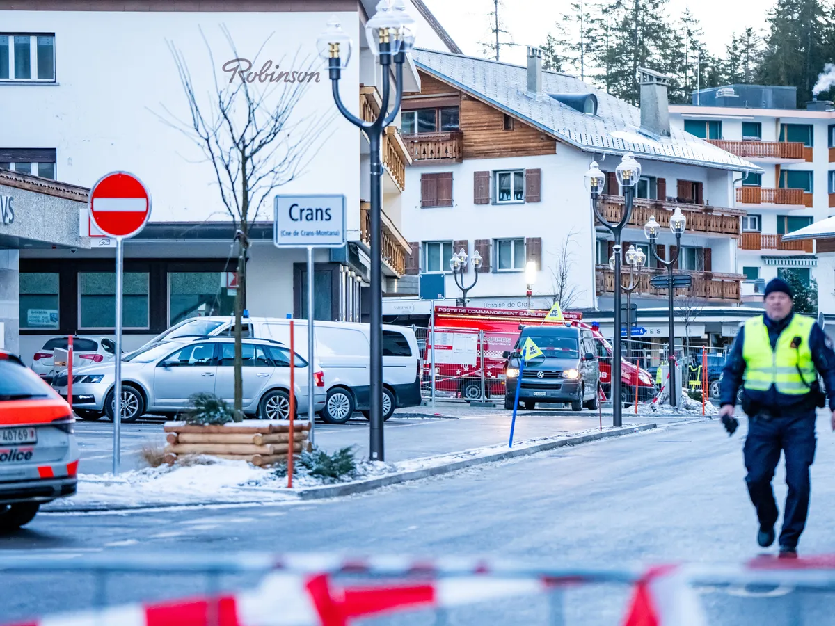 Primele imagini cu incendiul care a ucis 40 oameni în Elveția - Foto: Profimedia Images