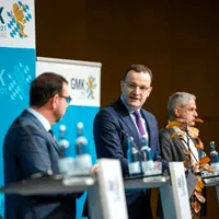 Ministrul Sănătății din Germania anunță că nu este exclus un lockdown chiar și pentru cei vaccinați/FOTO: Facebook/Jens Spahn