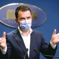 DRULĂU  Denumit „Drulău“ de colegii de  partid pentru că ar fi incoruptibil, ministrul Drulă are slăbiciuni securiste - Foto: INQUAM PHOTOS/ Octav Ganea