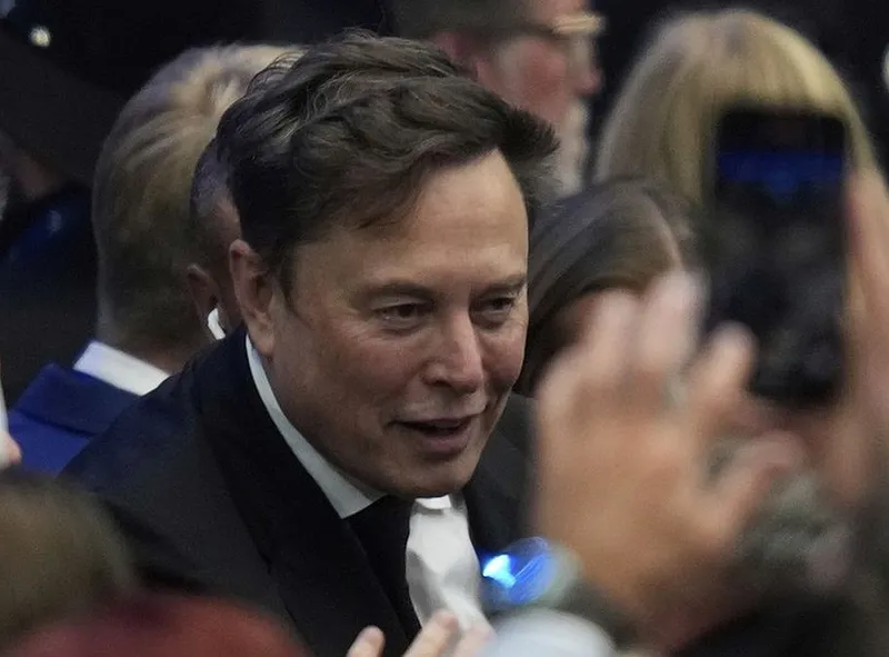 Elon Musk participă la o comemorare pentru activistul conservator Charlie Kirk - Foto: Profimedia Images