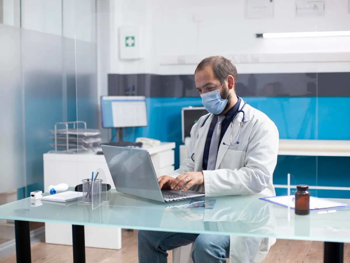 Medic - Foto: Freepik (rol ilustrativ)