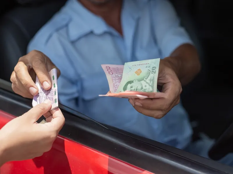 Țeapa luată de un român la examenul de permis auto. A dat 2.500 de lei șpagă și a picat. Ce a urmat? - Foto: Freepik.com (rol ilustrativ)