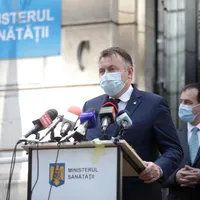 Ministrul Sănătății și premierul Orban. Sursa foto: Facebook Ministerul Sănătății